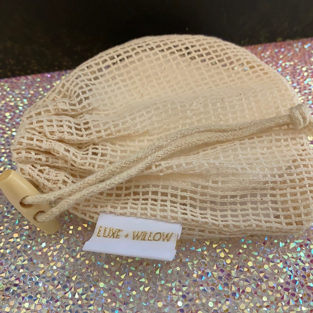 Luxe + Willow makeup washable remover pads